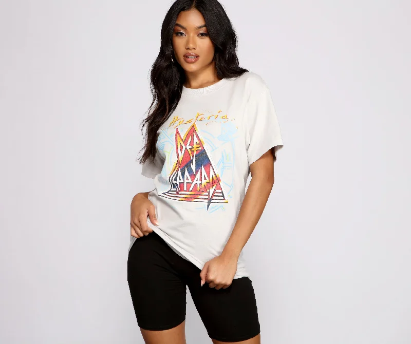 T-Shirts for Vintage Lovers -  Women's Activewear T-Shirts-Oversized Def Leppard Band Tee