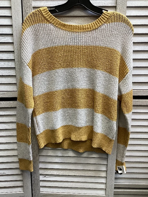 Pullover sweater soft sale-Women's Athletic Pullovers-Sweater By American Eagle In White & Yellow, Size: M